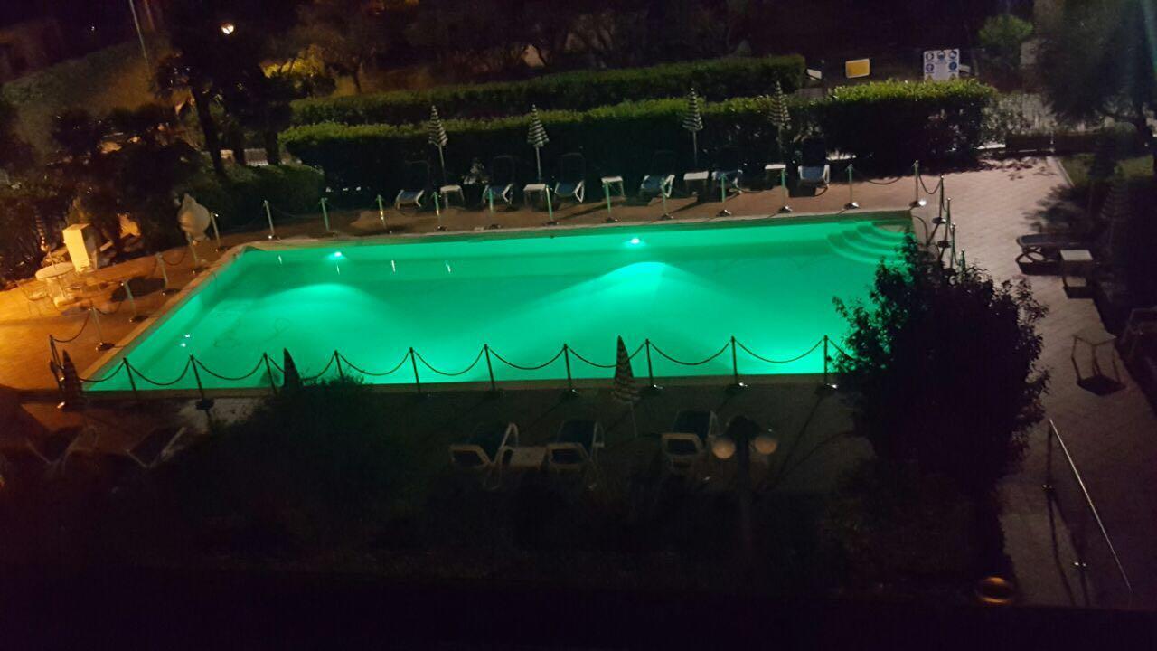 Hotel Oceano Πεσκιέρα ντελ Γκάρντα Εξωτερικό φωτογραφία