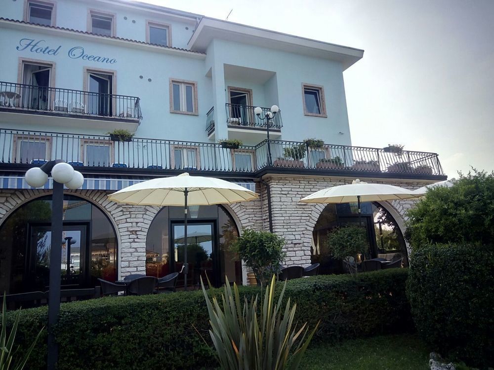 Hotel Oceano Πεσκιέρα ντελ Γκάρντα Εξωτερικό φωτογραφία
