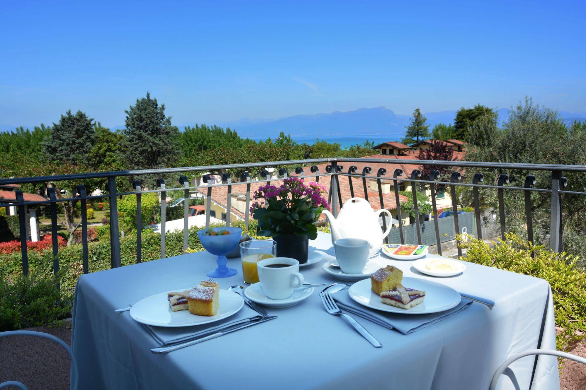 Hotel Oceano Πεσκιέρα ντελ Γκάρντα Εξωτερικό φωτογραφία